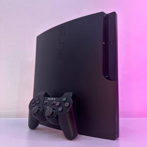 PS3 Slim + Preinstalled Games