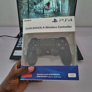 PS4 Controller
