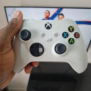 Xbox Series Controller Gamepad (Preowned)